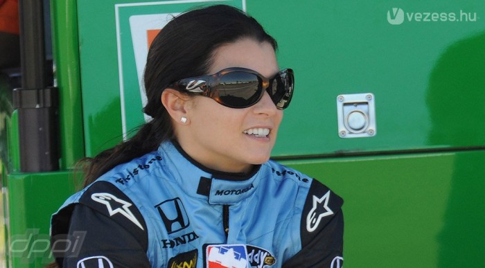 Küzdenie kell a női pilótának