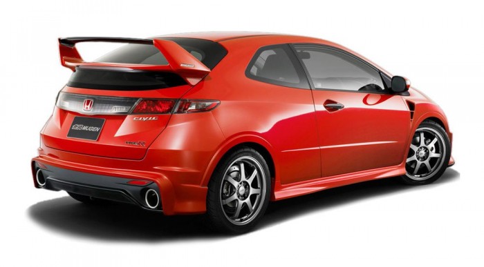 Kidobták a hátsó üléseket