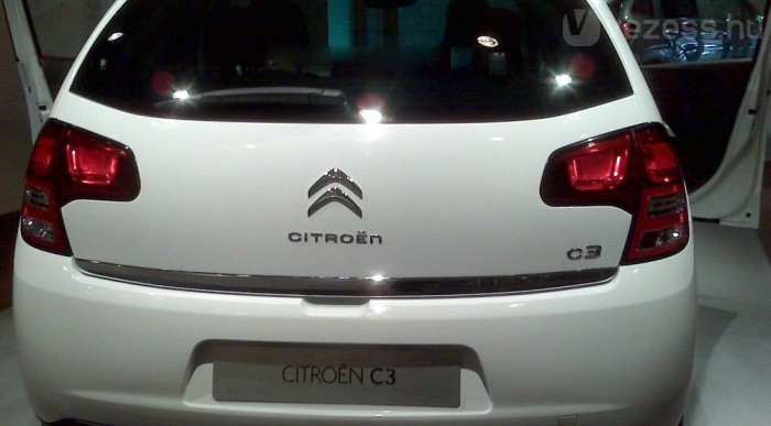 Fordított L-ek hátul