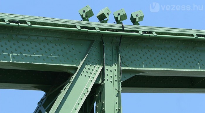 Kísértethíd a Dunán 11 | Vezess Ez nem túl korhű