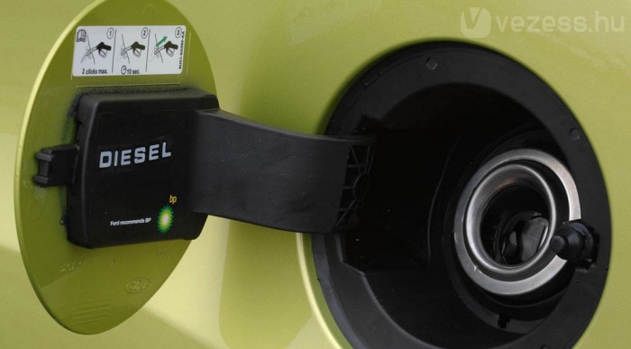 Takarékos Fordok állami pénzből 3 | Vezess Az üzemanyag-fogyasztás csökkentése a cél