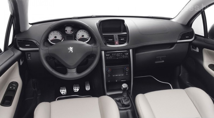 Megújul a Peugeot 207 8