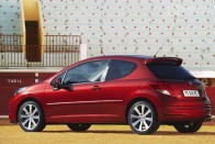 Megújul a Peugeot 207 24