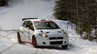 Räikkönen nem bírja versenyautó nélkül