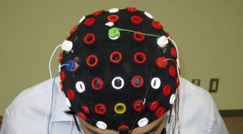 34106_255265_1000x700.jpg | Vezess | Vezess agyhullámok alapján mozog