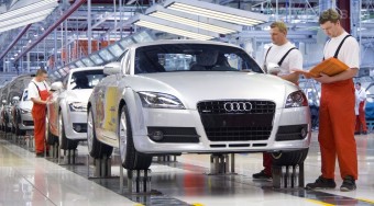 Bajban a győri Audi-gyár?