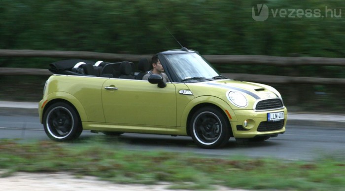 Nyitottan hozza az igazi formáját