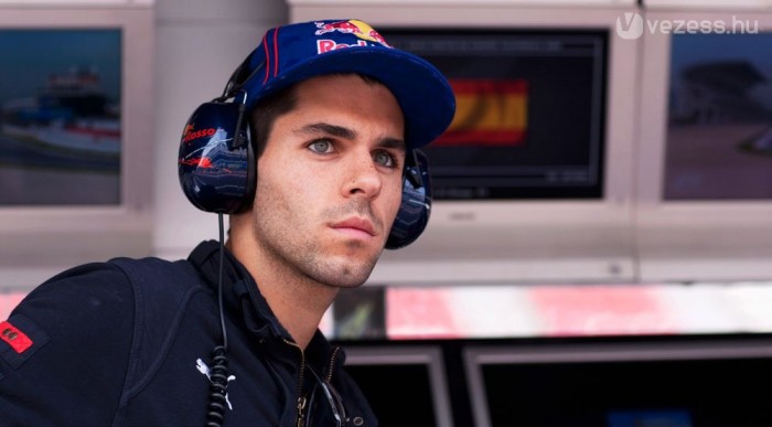 Pilótát cserél a kiscsapat? 6 | Vezess Inkább tapasztalatot gyűjtene még