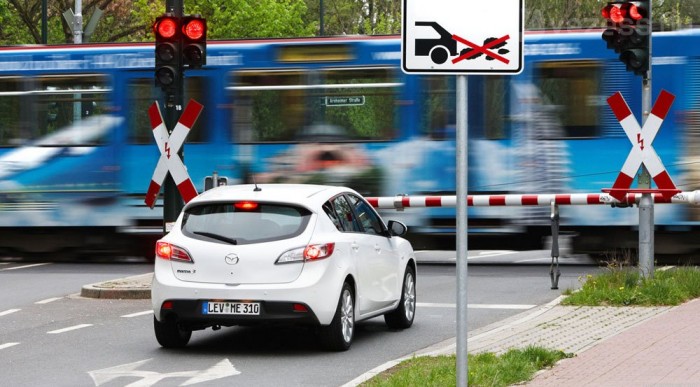 Automatikusan leáll a motor ha megáll az autó