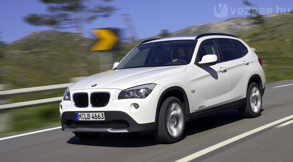 Hivatalosan is: BMW X1 6