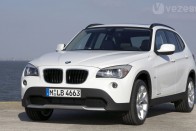 Hivatalosan is: BMW X1 33