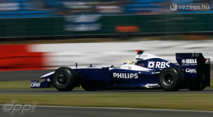 Rosberg: Dobogóra állhatunk