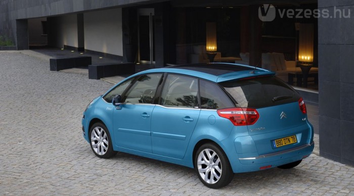 Spéci elektronika Citroënekben 3 | Vezess A C4 Picassóba alapáron