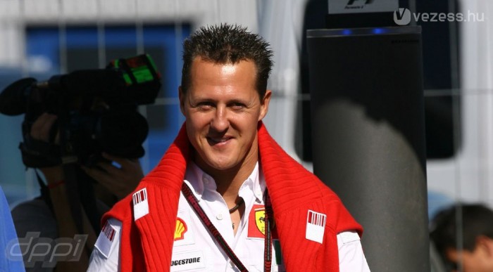 Így vezet Schumacher “részegen” – videó