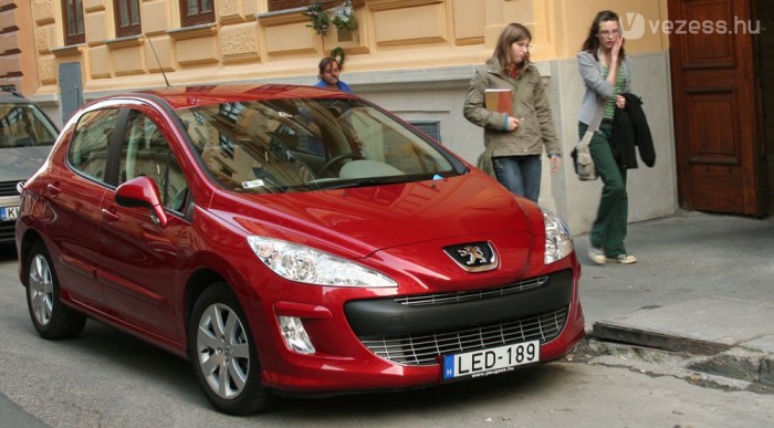 Egy francia dízel: mi jó sülhet ki ebből? 12 | Vezess Mosás után új autónak tűnt