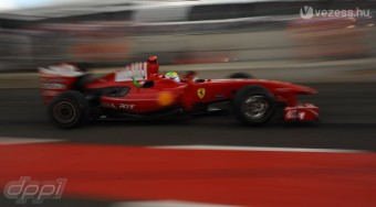 Ismét elgumizta magát a Ferrari