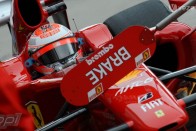 Vettel nem elégedett a 2. hellyel 104