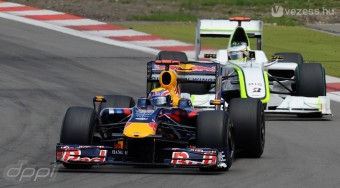 Webber kevesebb pénzt ér
