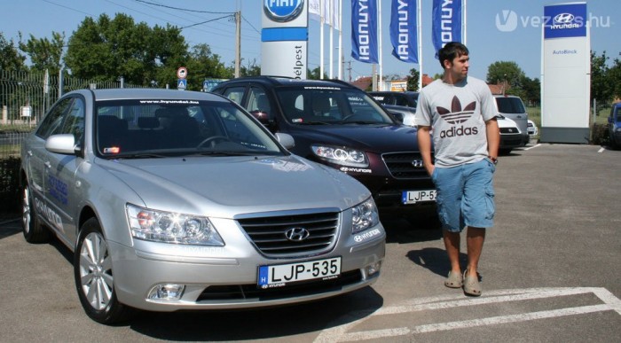 Kétméteres sztárok koreai autóban 6 | Vezess Egy Sonata és egy Santa Fé is része a megállapodásnak