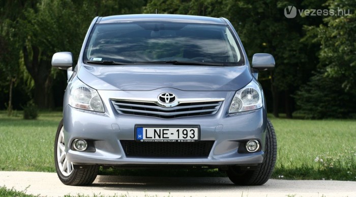 Minden rokontól örökölt egy keveset