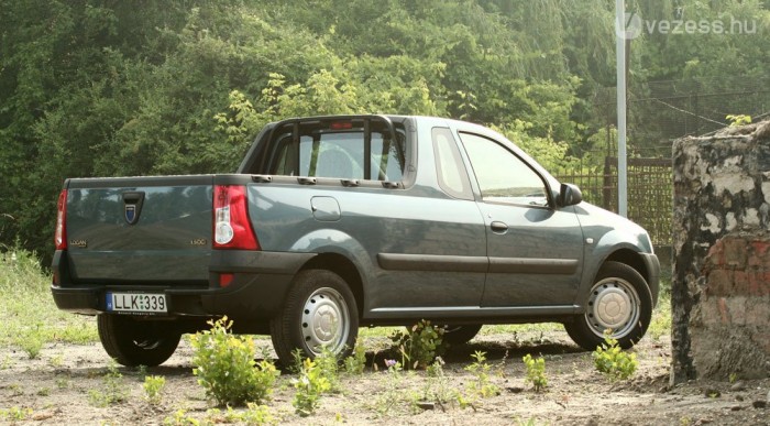 Keveset kér, sokat bír