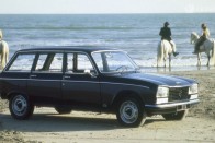 A régi szép idők egy Peugeot 304 kombival