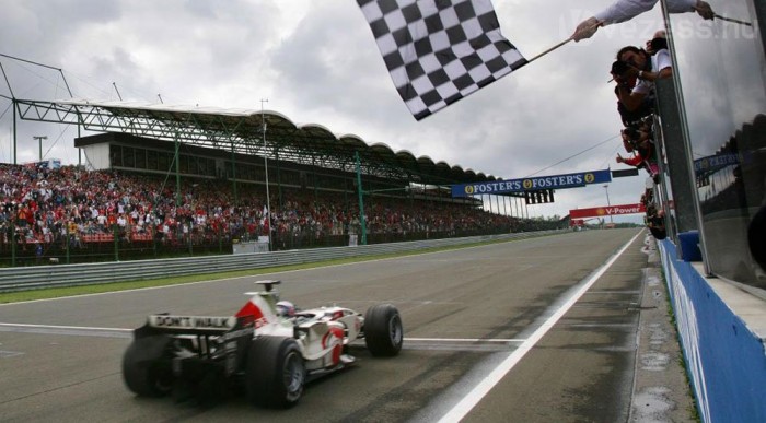 Forgalmirend-változás az F1 miatt