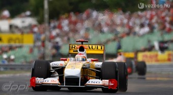 Nem indulhat Valenciában a Renault!