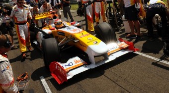 Az utolsó pillanatban dől el a Renault indulása