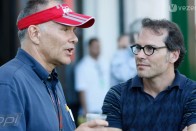 Villeneuve az amerikaiakkal tárgyal, de biztosan beülne a Ferrariba