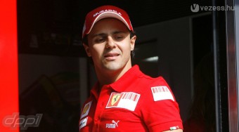 Massa már lábra állt!