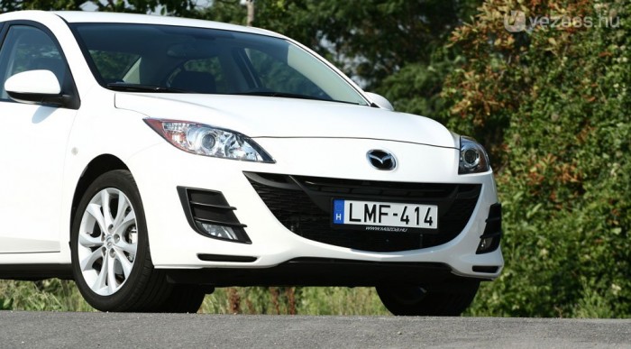 Klasszikus Mazda jegyekkel látták el