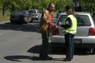 Az utas fizet a szabálysértésért 84 Az utas fizet a szabálysértésért 84