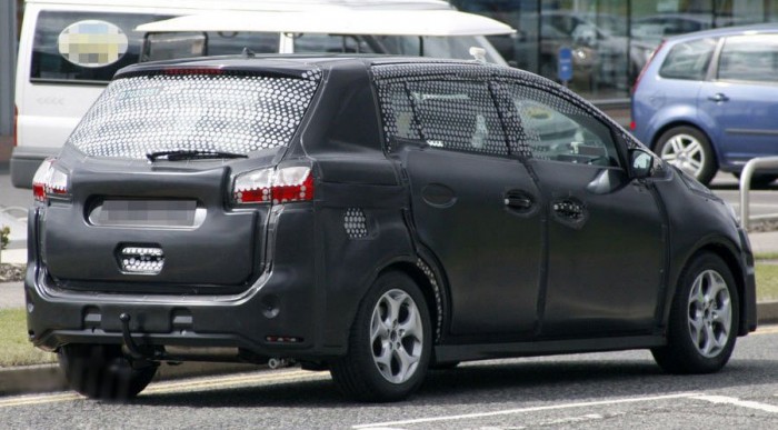 Kémfotók az új Ford egyterűről 6 | Vezess Jövőre már kapható