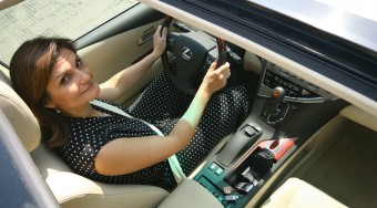 Lexus RX 450h női kézben