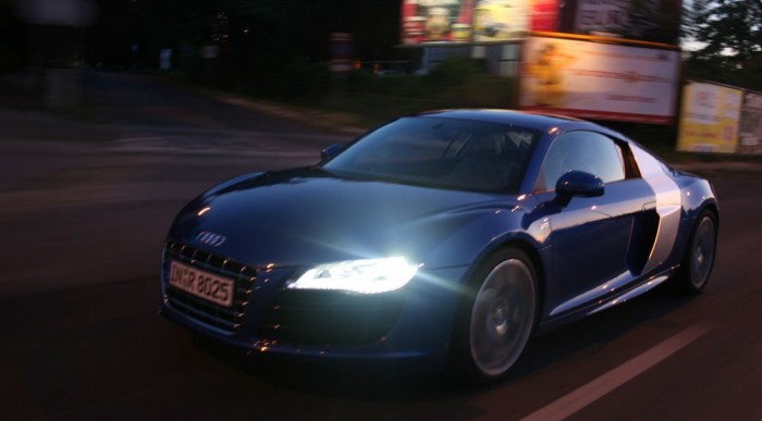 Háromszázzal mentünk egy R8-cal!