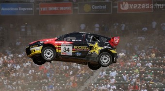 Repülő Ford Fiesta - Videó