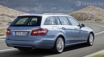 Hétszemélyes új Merci kombi