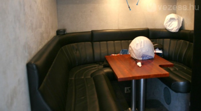 A Ford titkos bázisán jártunk 7 | Vezess Itt bújhatnak el a pilóták a kíváncsi szemek elöl