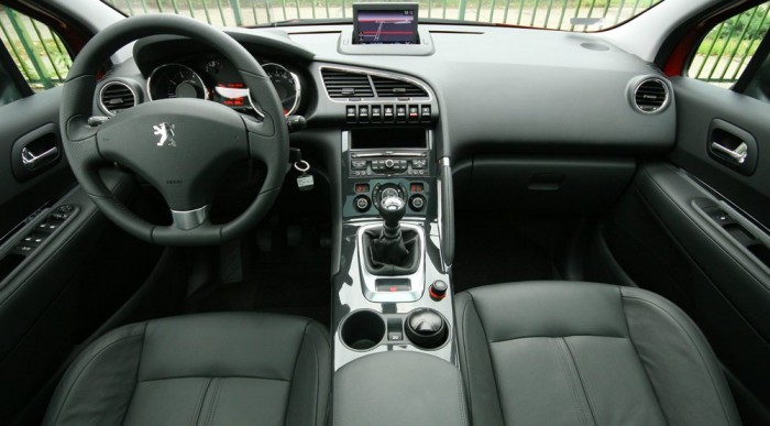 Peugeot 3008: A francia Chokitó 7 | Vezess Magas ál-kardánalagút középen