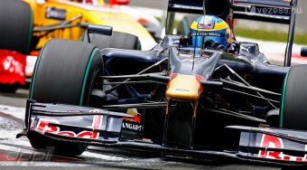 Nem perel a kirúgott pilóta