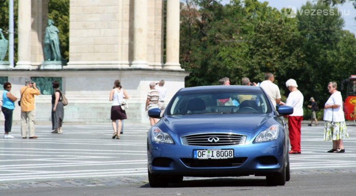 Japán luxus a Hősök terén