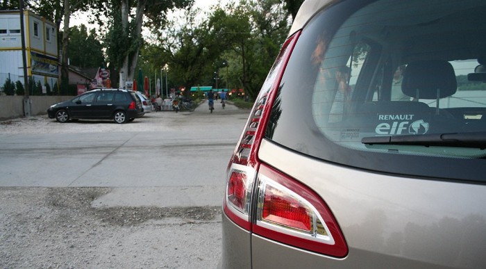 A bumeráng ihlette lámpa