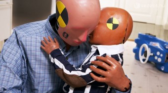 Milliárdos családdal tesztel a Volvo