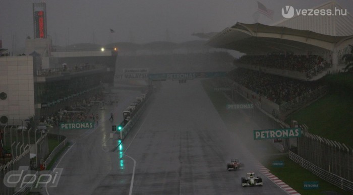 Új időpontban a Maláj Nagydíj