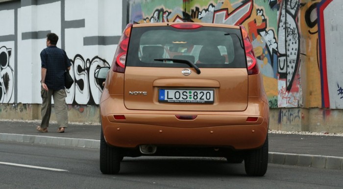 3,8 millióba kerül a középső felszereltséggel