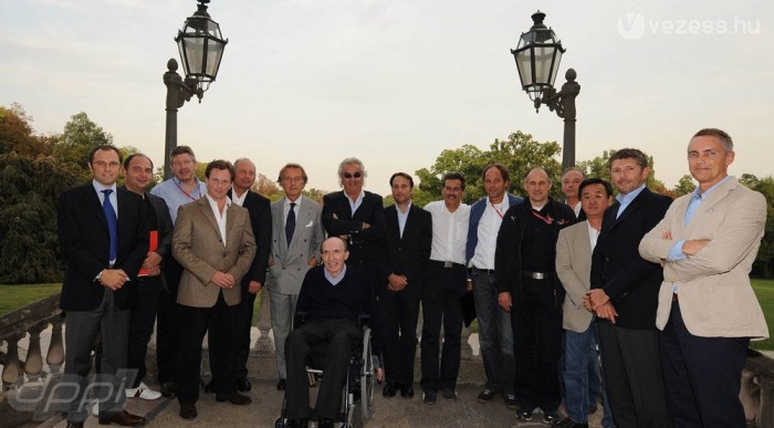 Megfelezik a csapatok pénzét!