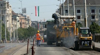 Indul az autós őrület a fővárosban