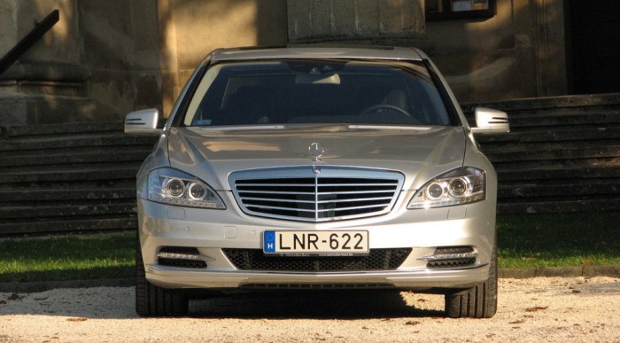 Morcosabb, sok LED-del