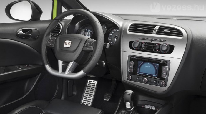 Multikormány, bőrülés és alumínium